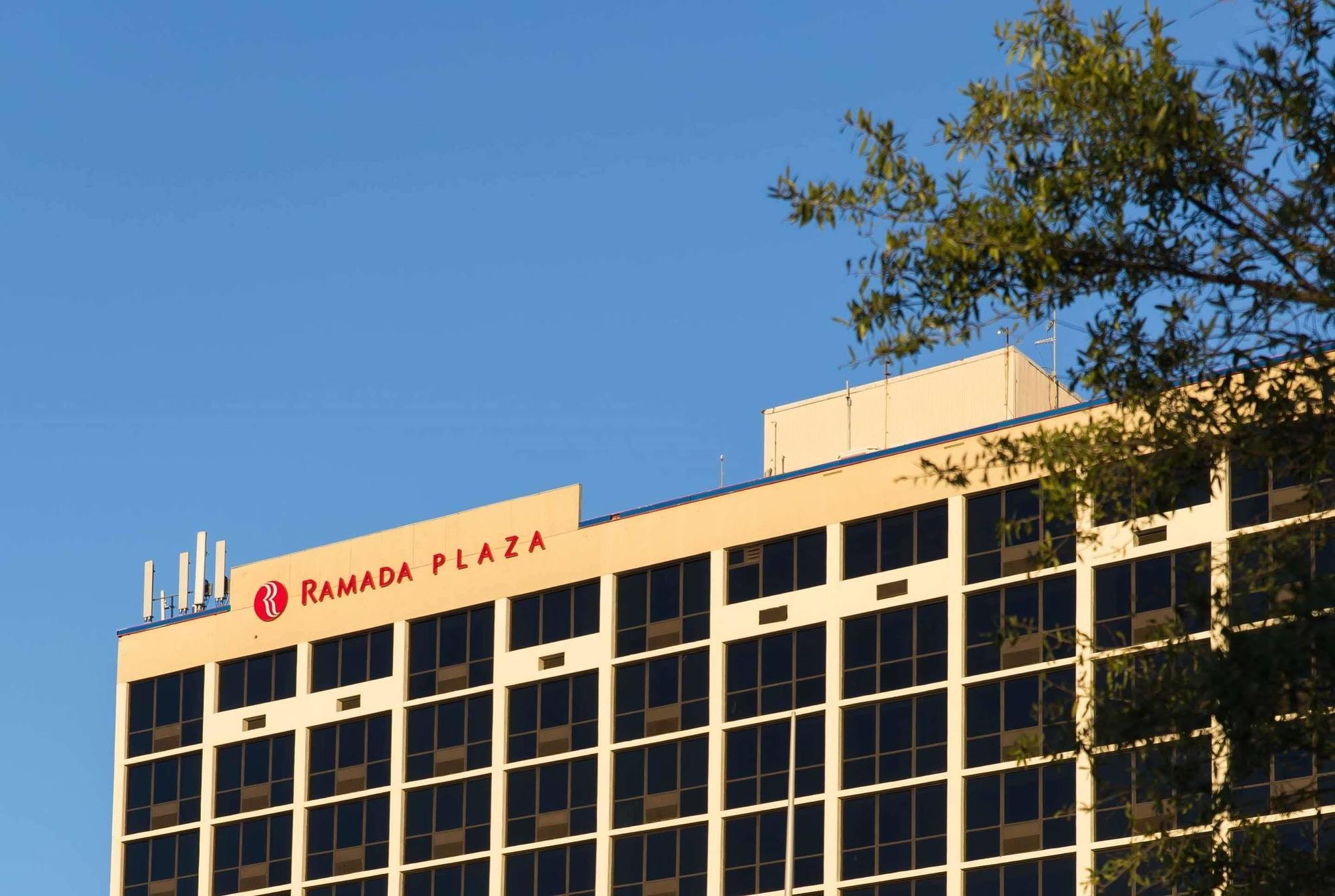 Ramada Plaza By Wyndham Atlanta Downtown Capitol Park Hotel Kültér fotó